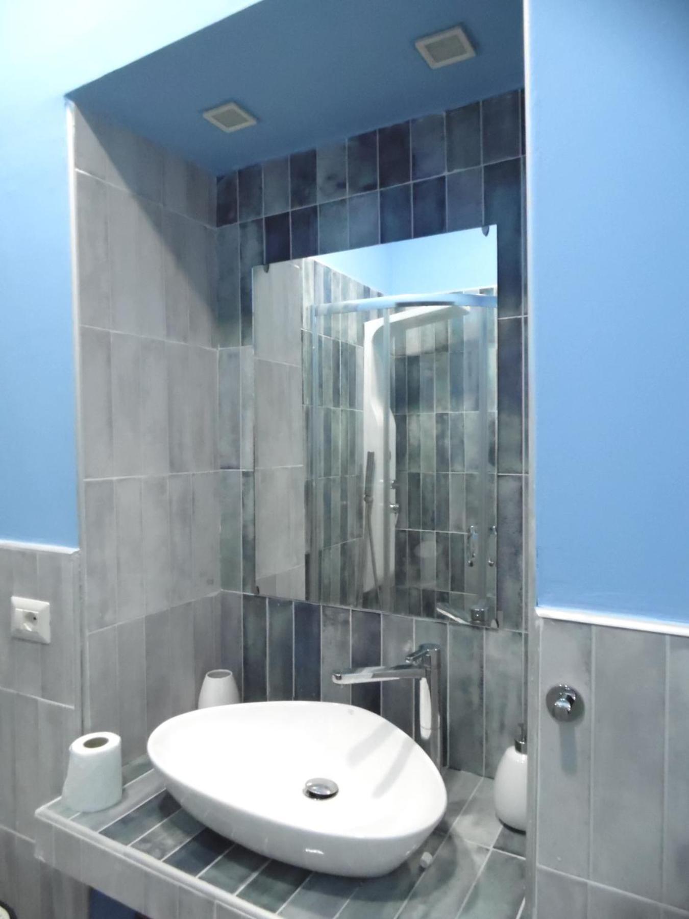 נאפולי Mithra Apartment Centro Storico מראה חיצוני תמונה